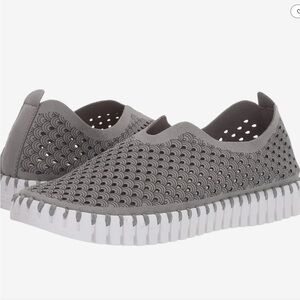 EUC Ilse Jacobsen grey “Tulip 139” perforated sneaker